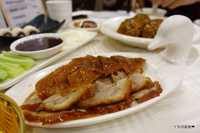 【北京】便宜坊烤鴨(前門大街鮮魚口店)。唯一燜爐烤鴨