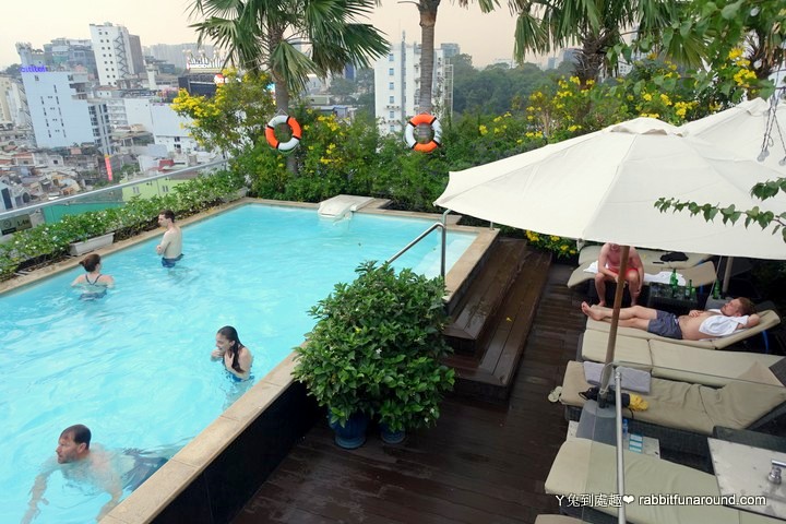 胡志明住宿》阿拉貢精品spa酒店 Alagon D’Antique Hotel & Spa。屋頂游泳池、免費按摩