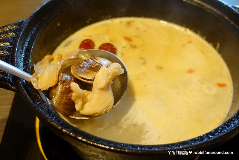 蒜頭蛤蜊雞湯