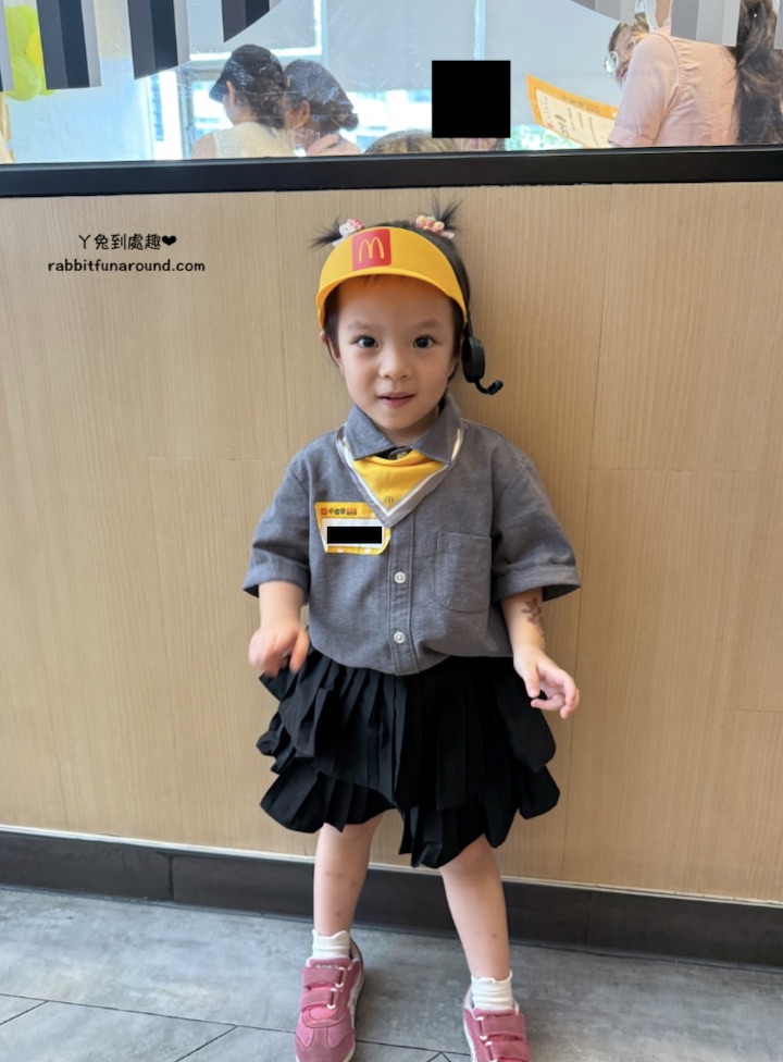 小小麥當勞經理 公仔模型