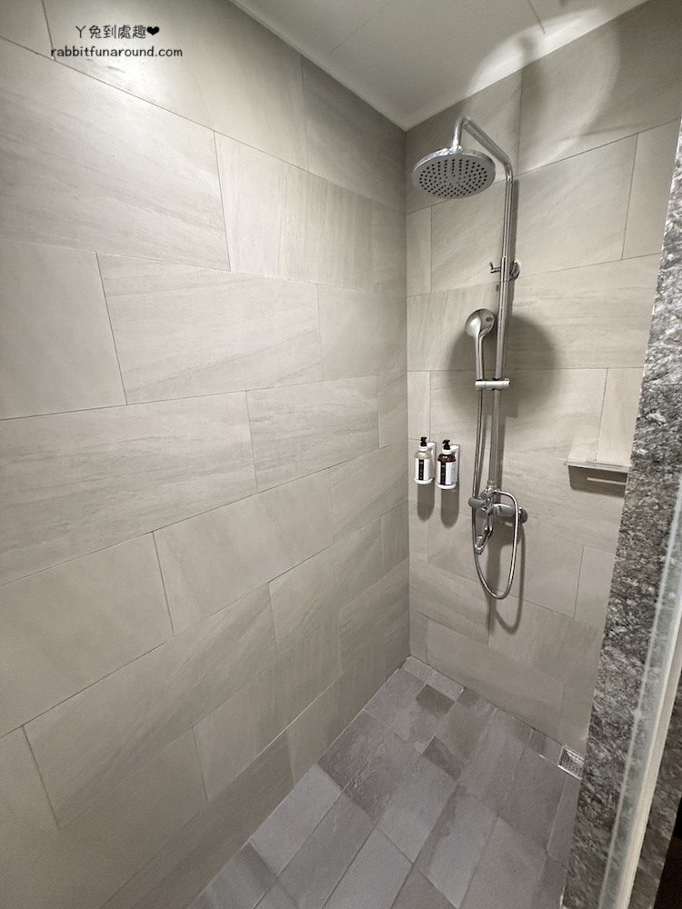 嘉義新悅花園酒店 衛浴空間